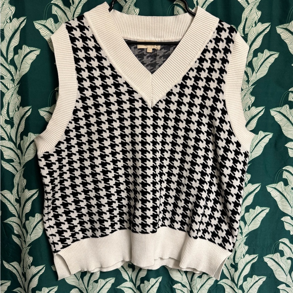 Beige Black and White Houndstooth Sweater Vest